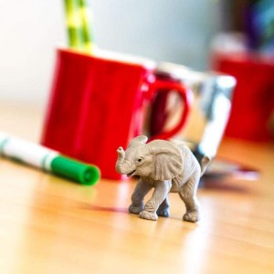 Слоненя африканського слона Safari Ltd 270129